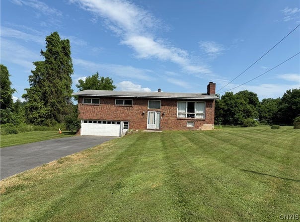 2359 Sands Road, Camillus, NY 13031