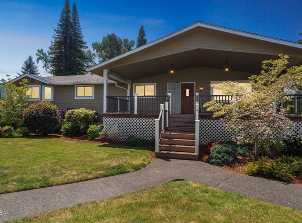 1732 Del Rio Road, Roseburg, OR 97471