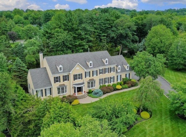 20 Squire Ct, Bernards Twp., NJ 07920-2566