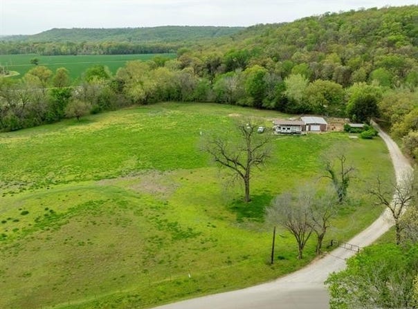 1515 Hudson Lake Road, Bartlesville, OK 74003
