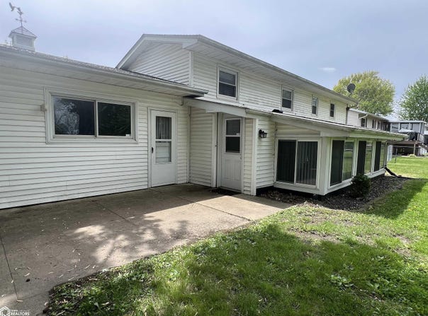 2912 Garden  Avenue, Burlington, IA 52601