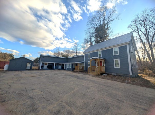 1707 East Main Street, Conway, NH 03813
