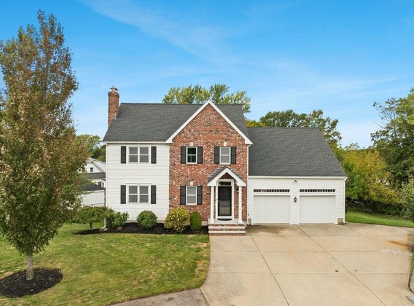 20 Harvest Lane, Braintree, MA 02184
