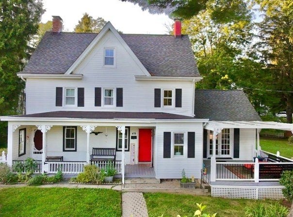 47 Brooklyn Rd, Stanhope Boro, NJ 07874-2963