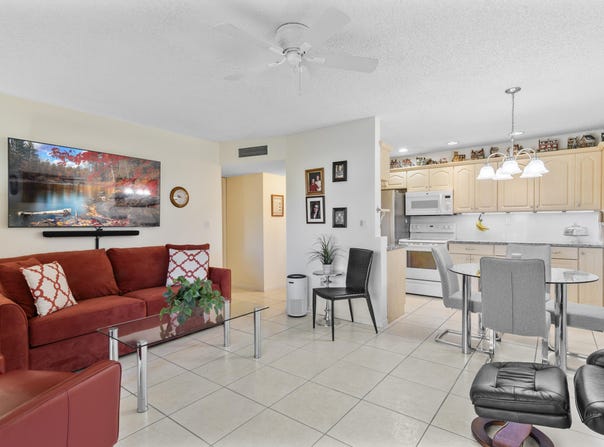 5180 E Sabal Palm Boulevard, Tamarac, FL 33319