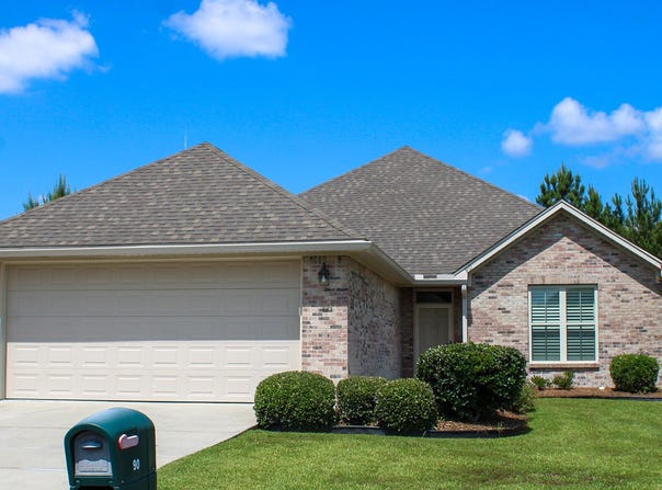 90 Cottage Dr., Hattiesburg, MS 39402