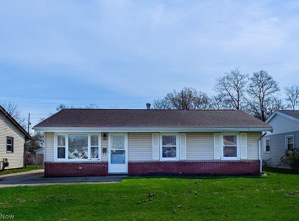 1310 E Larchmont Drive, Sandusky, OH 44870