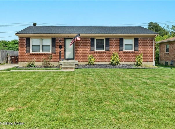 3613 St Edwards Dr, Jeffersontown, KY 40299