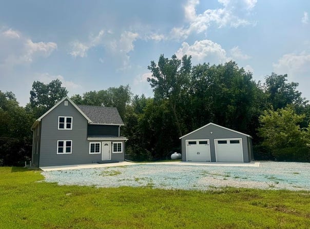 2414 Poplar Avenue, Duncombe, IA 50532