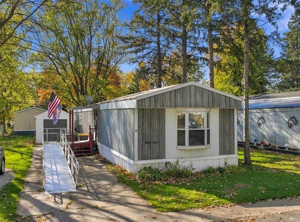 1407 North Peach Avenue, Marshfield, WI 54449