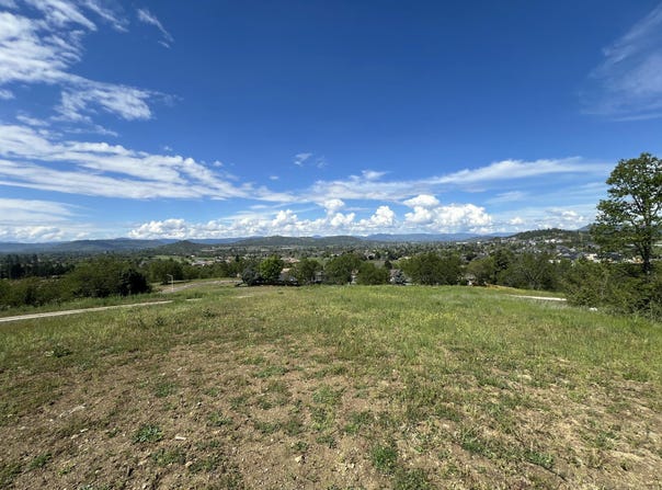461 Pinnacle Ridge, Eagle Point, OR 97524