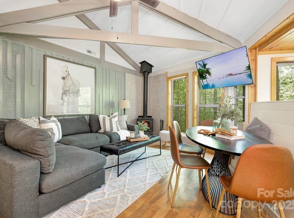 125 Pond Creek Road, Beech Mountain, NC 28604