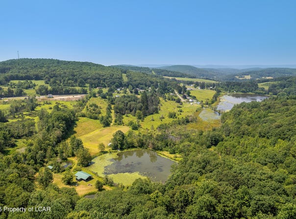 3593 State Route 309 Highway, Dallas, PA 18612