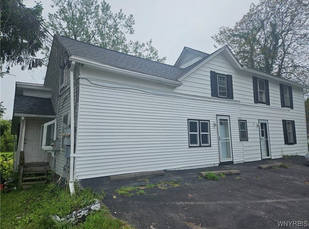 5438 Tonawanda Creek Road, Pendleton, NY 14120