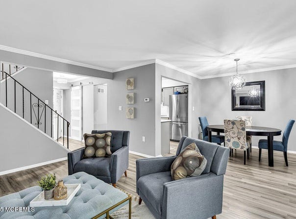 10 Peacock Place, Howell, NJ 07731