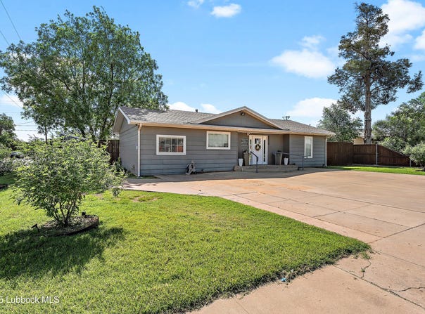 4801 Elgin Avenue, Lubbock, TX 79413