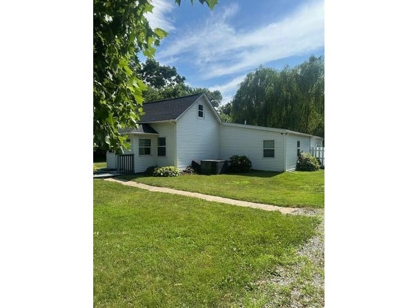 1290 Old Porter Road, Chesterton, IN 46304