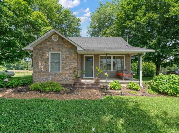 1729 Colesbend Road, Smiths Grove, KY 42171