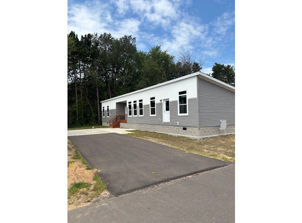 3536 W Folsom, Eau Claire, WI 54703