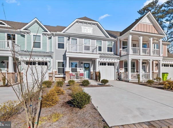 22189 DUNE CIR, MILLSBORO, DE 19966