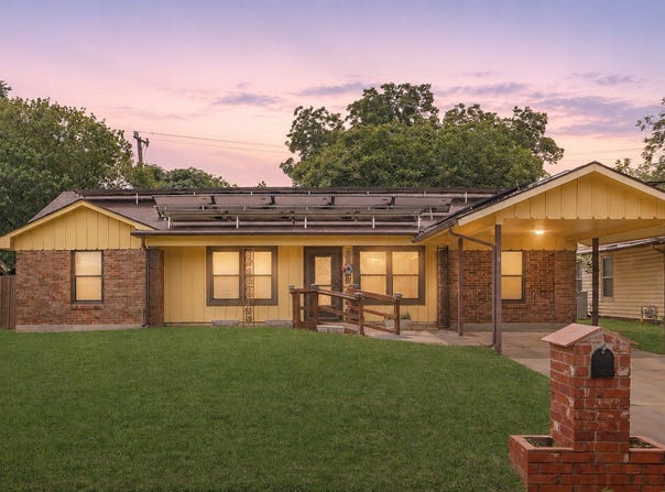 105 Scott Ave, Universal City, TX 78148