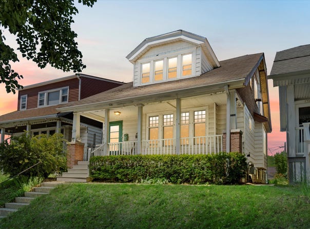 1720 E Bennett Ave, Milwaukee, WI 53207