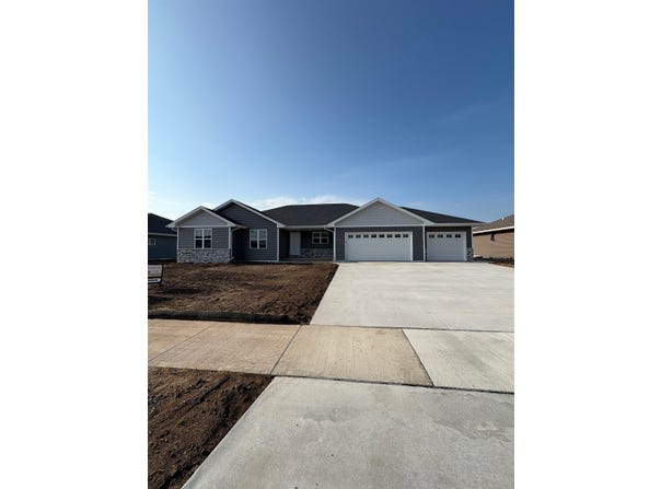 4633 PAUL Lane, GREEN BAY, WI 54313
