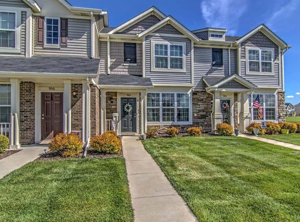 955 E 114th Place, Crown Point, IN 46307