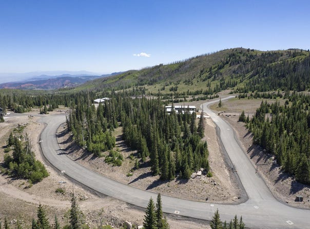 318 N Highland DR, Brian Head, UT 84719