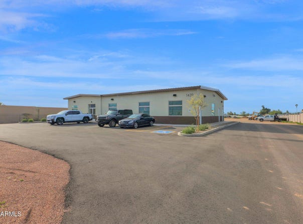 1453 E OLD W Highway, Apache Junction, AZ 85119