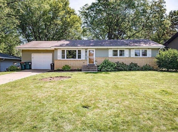 1324 Sycamore Street, River Falls, WI 54022