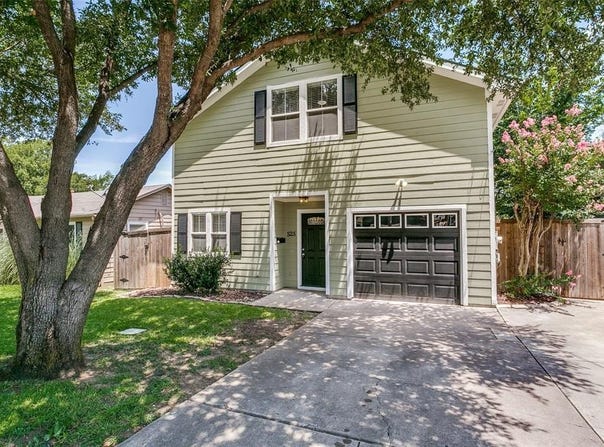 525 Estill Street, Grapevine, TX 76051