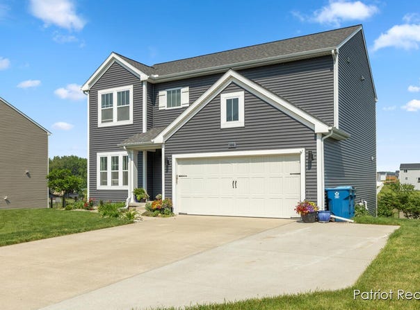 490 Oak Meadow Drive, Middleville, MI 49333