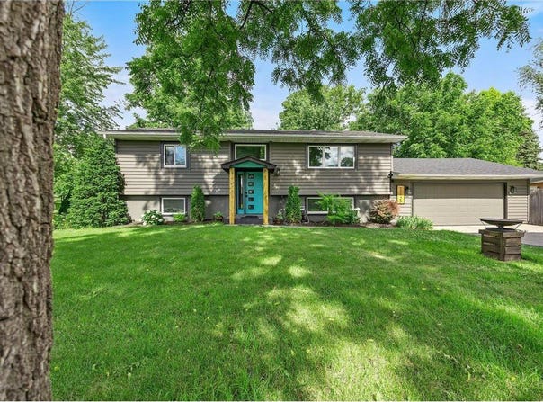 17125 Maple Lane SE, Prior Lake, MN 55372