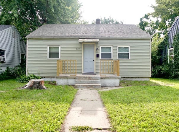 722 N Elmer Street, South Bend, IN 46628-2243