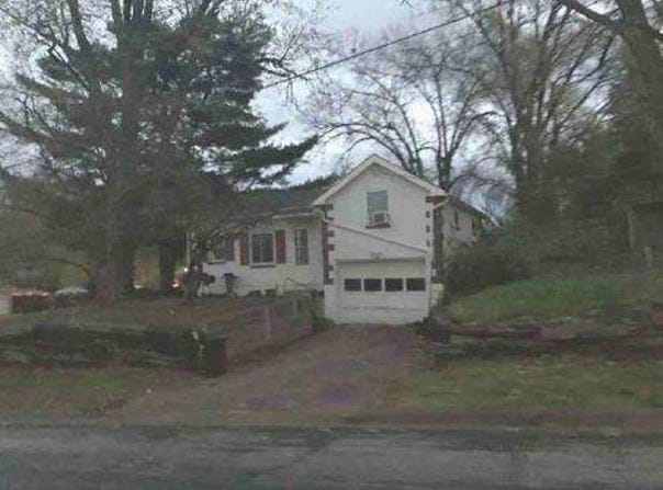 1401 S 16th St, Quincy, IL 62301