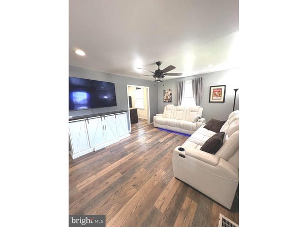 128 W MARTIN LANE, NORWOOD, PA 19074