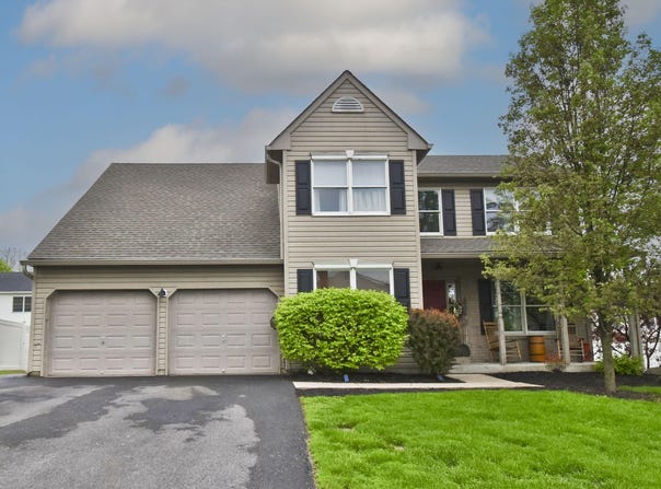 2864 Briarwood Lane, Nazareth, PA 18064