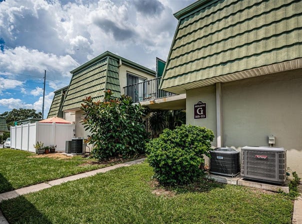 1799 N HIGHLAND AVENUE, CLEARWATER, FL 33755