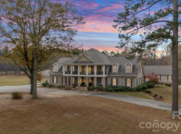 393 Youngs Bend Road, Kershaw, SC 29067