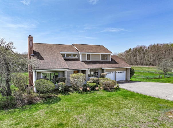 390 Bear Hill Road, Loudon, NH 03307