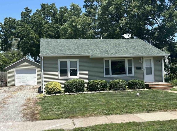 1115 Washington Avenue E, Albia, IA 52531