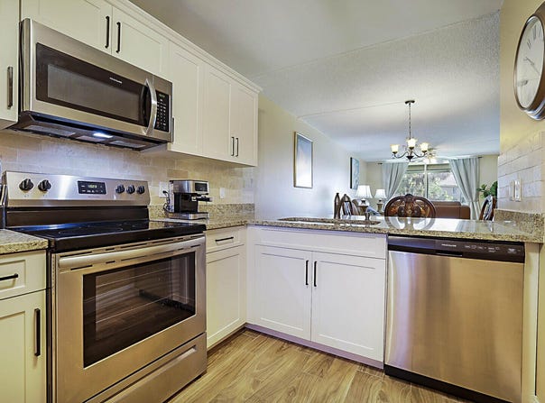 2541 Aragon Boulevard, Sunrise, FL 33322