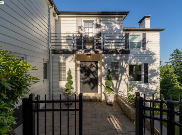 6442 SW PARKHILL DR, Portland, OR 97239