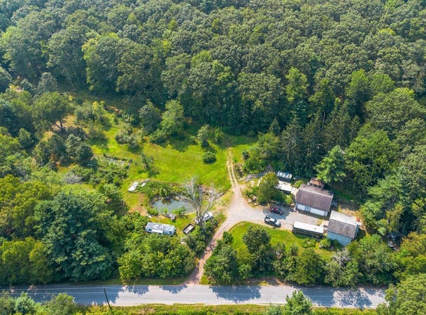 204 Ranch Road, Hawley, PA 18428