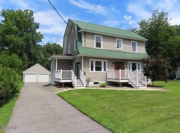 6910 Amsterdam Rd., Glenville, NY 12302