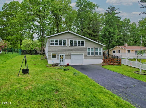 163 Wild Acres Drive, Dingmans Ferry, PA 18328