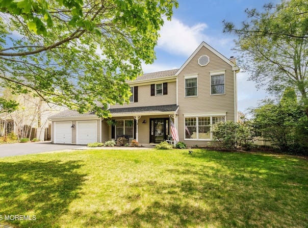 15 Tanglewood Drive, Barnegat, NJ 08005