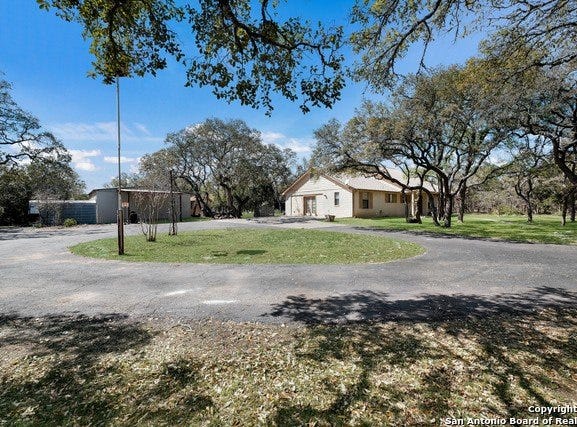 251 Fawn Ln., Spring Branch, TX 78070