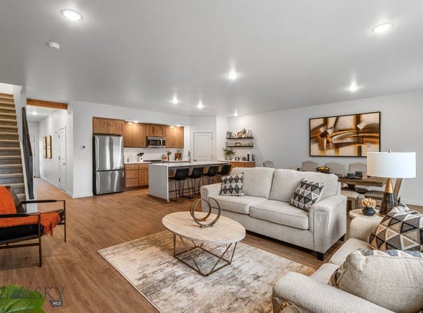 402 W Manhattan Avenue unit: B, Manhattan, MT 59741